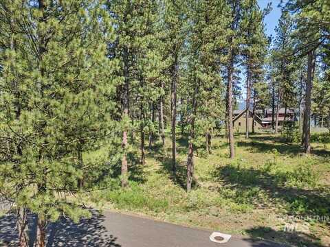 L1b11 Yarrow Dr, New Meadows, ID 83654