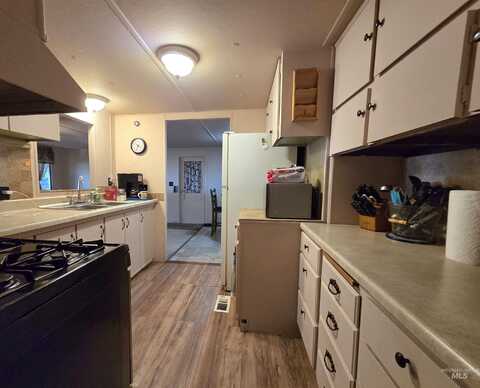 1715 W Flamingo Ave Trlr 3, Nampa, ID 83651