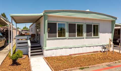 6670 Redwood Avenue, Sebastopol, CA 95472