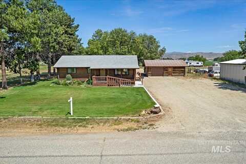 2974 Ua Ave, Emmett, ID 83617