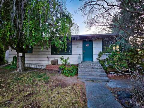 3126 4th St, Lewiston, ID 83501
