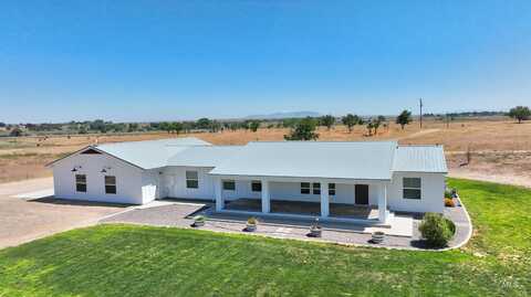 29492 Farmway Rd, Caldwell, ID 83607