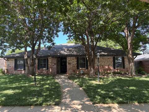 7810 FARRELL Drive, Amarillo, TX 79121