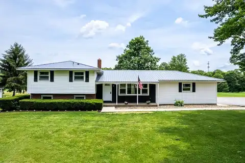 72 N Main Street, Savannah, OH 44874