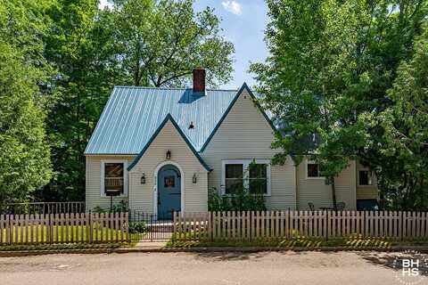 228 Neil Street, Saranac Lake, NY 12983