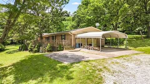 475 N Cato Springs RD, Fayetteville, AR 72701