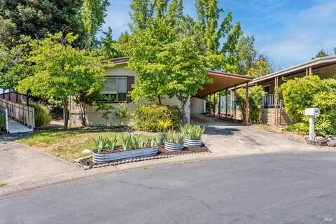 83 Malaga Court, Ukiah, CA 95482