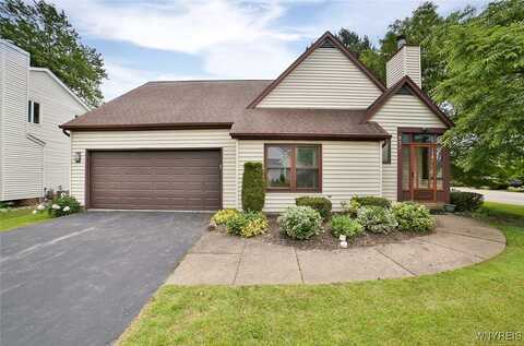 831 Robin Road, Amherst, NY 14228