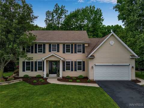 9210 Via Cimato Drive, Clarence, NY 14032