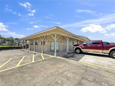 1321 Glenoak Drive, Corpus Christi, TX 78418