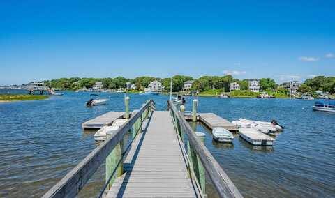 79 Neshobe Road, Mashpee, MA 02649