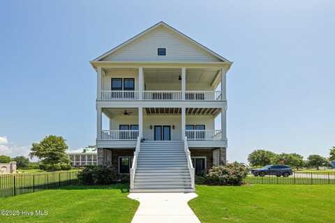 520 Cannonsgate Drive, Newport, NC 28570