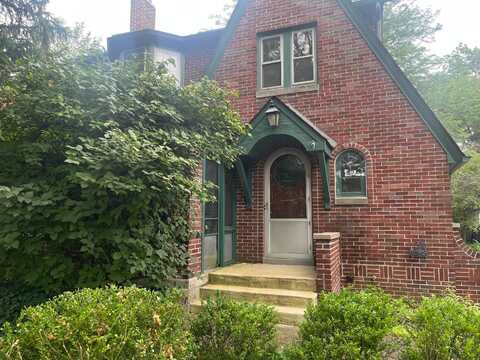 979 S Cassingham Road, Columbus, OH 43209