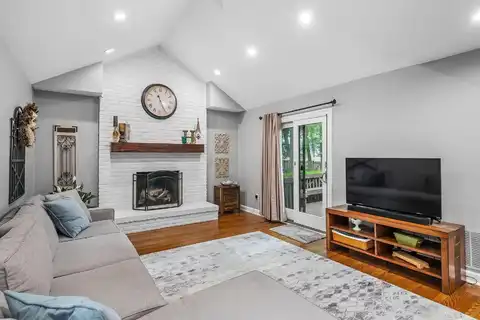 855 LUDWIG Drive, Gahanna, OH 43230