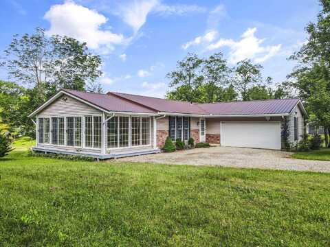 10285 Dock 2-County Rd 108, Glouster, OH 45732