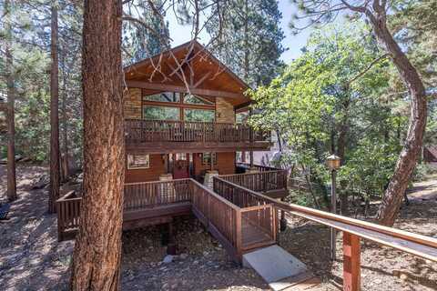 818 Kern Avenue, Big Bear City, CA 92314