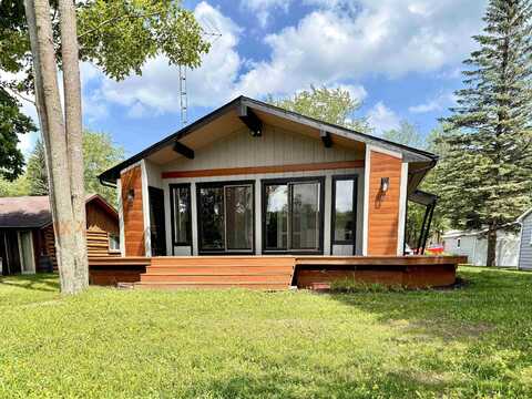 3331 Lakeshore, Gladwin, MI 48624