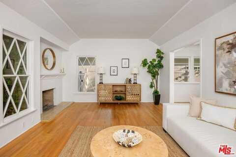4311 Greenbush Ave, Sherman Oaks, CA 91423