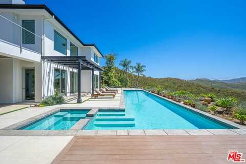 33303 Hassted Dr, Malibu, CA 90265