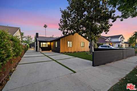 14742 Weddington St, Sherman Oaks, CA 91403