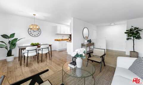20159 Cohasset St, Winnetka, CA 91306