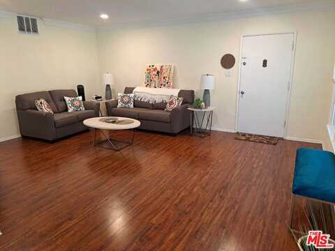 1018 S WOOSTER ST, LOS ANGELES, CA 90035