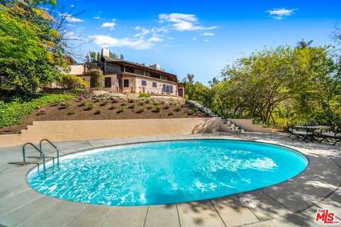 1277 Leona Dr, Beverly Hills, CA 90210
