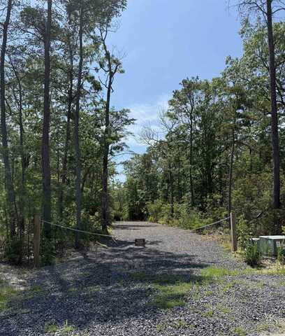 26 Woodside, Dennisville, NJ 08214
