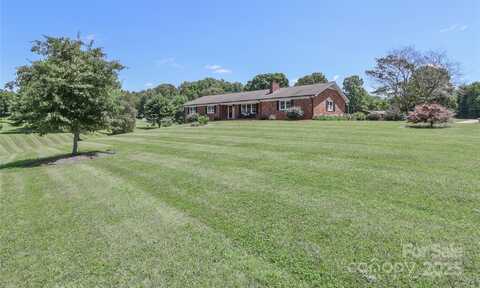 116 Deer Trail Road, Statesville, NC 28677