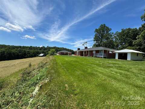 598 Miles View Drive, Mills River, NC 28759