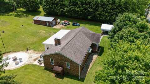 1424 Bear Creek Road, Bakersville, NC 28705