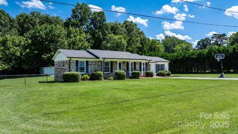 50 Isenhour Park Road, Taylorsville, NC 28681