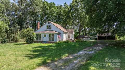 5560 Springs Road, Conover, NC 28613