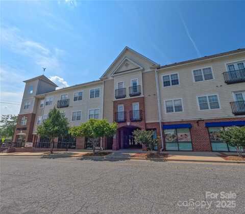 1410 4th Street Drive NW unit: 303, Hickory, NC 28601