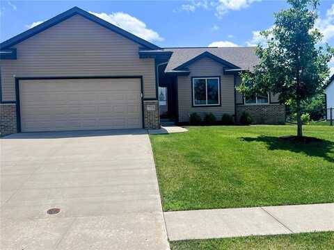 785 Waveland Drive, Marion, IA 52302