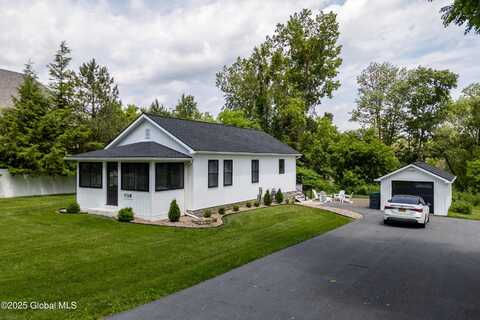 4 Gilbert Road, Saratoga Springs, NY 12866