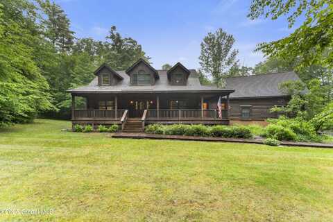 202 Stone Schoolhouse Road, Lake George, NY 12845