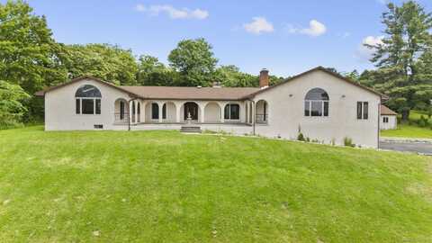 48 Powers Road, Wallingford, CT 06492