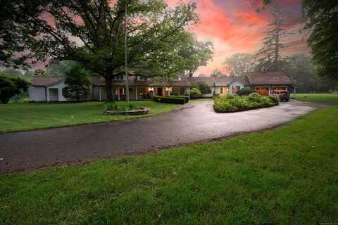 509 Main Street North, Woodbury, CT 06798