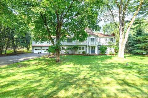 19 Thornwood Road, Stamford, CT 06903