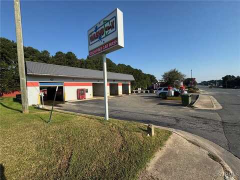 1102 W 3rd Street, Farmville, VA 23901