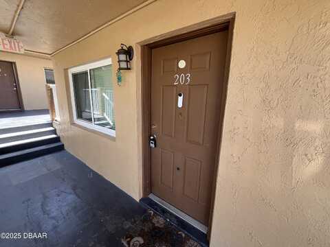 411 N halifax Avenue, Daytona Beach, FL 32118