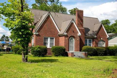 199 Anthony/Oak Sts, Baxley, GA 31513