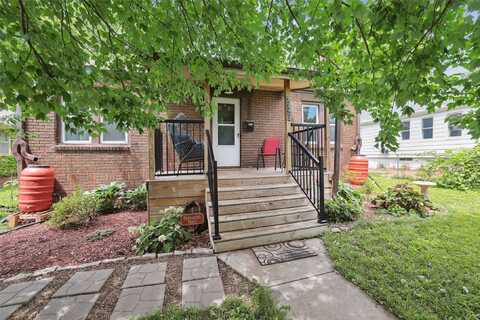 2320 44th Street, Des Moines, IA 50310