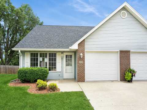 345 13th Avenue SW unit: 17, Altoona, IA 50009