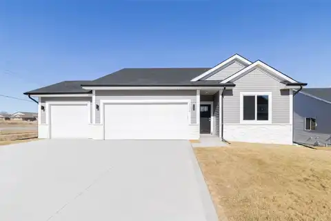 5604 Leyden Avenue, Des Moines, IA 50317