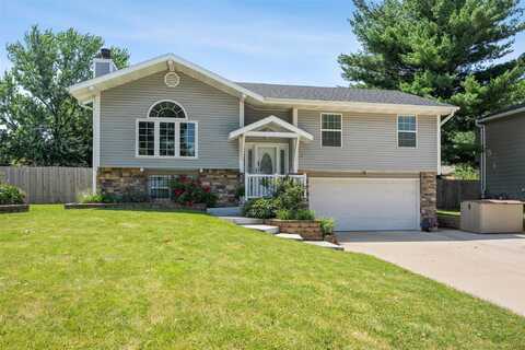 1040 39th Street, West Des Moines, IA 50266