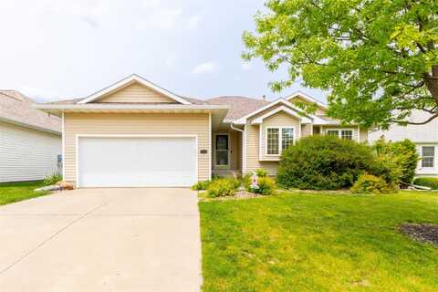 12335 Tanglewood Drive, Urbandale, IA 50323