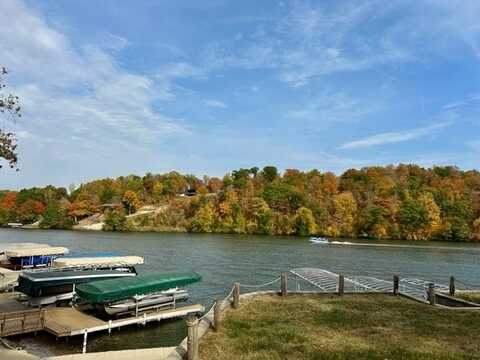 26067 222nd, Delhi, IA 52223