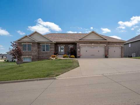 419 Angela Jean, Peosta, IA 52068